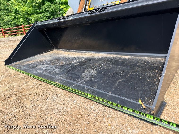image for item ED5410 2018 John Deere 318G skid steer loader