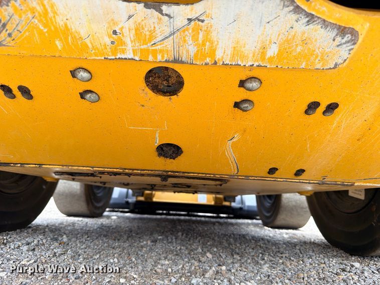 image for item ED5410 2018 John Deere 318G skid steer loader