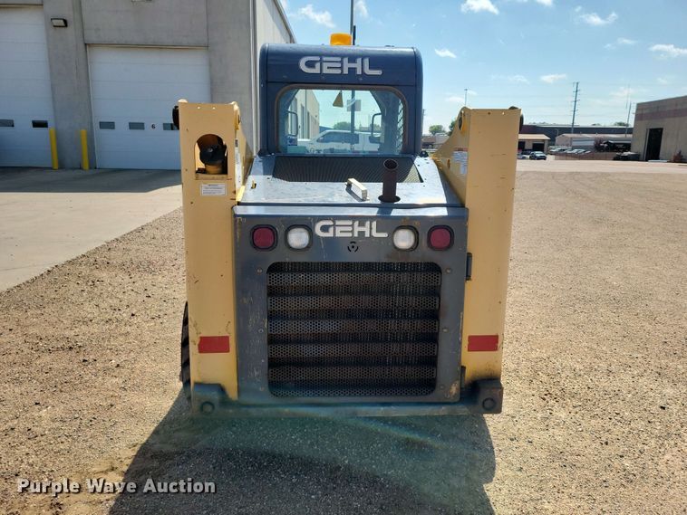 image for item EE1100 2016 Gehl R220 skid steer loader