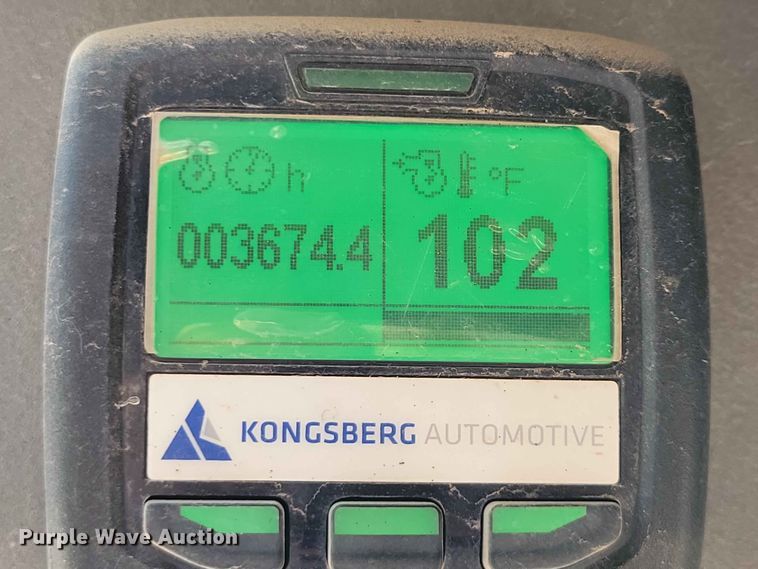 image for item EE1100 2016 Gehl R220 skid steer loader