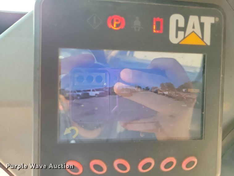 image for item EE1105 2014 Caterpillar 272D skid steer loader