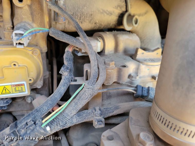 image for item EE1105 2014 Caterpillar 272D skid steer loader