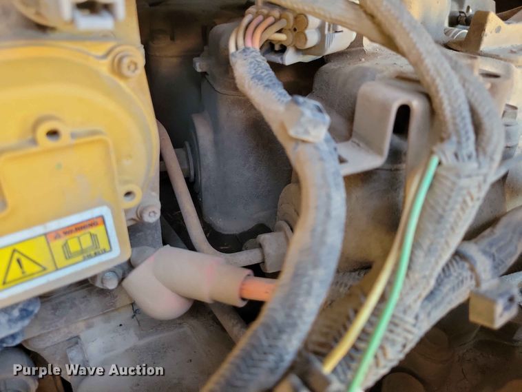 image for item EE1105 2014 Caterpillar 272D skid steer loader
