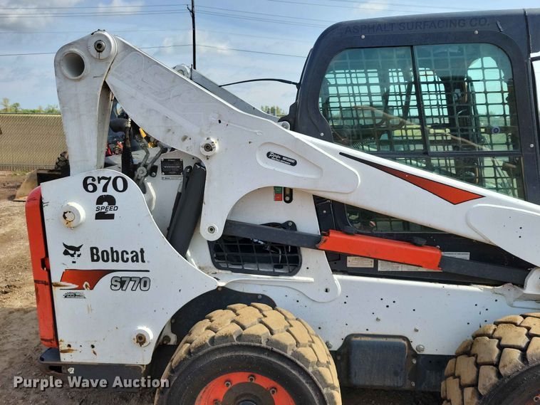 image for item EE1106 2020 Bobcat S770 skid steer loader