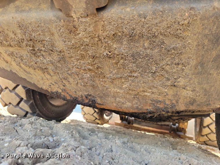 image for item EE1106 2020 Bobcat S770 skid steer loader