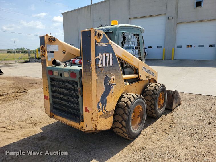image for item EE1107 2007 Mustang 2076 skid steer loader