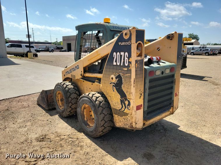 image for item EE1107 2007 Mustang 2076 skid steer loader
