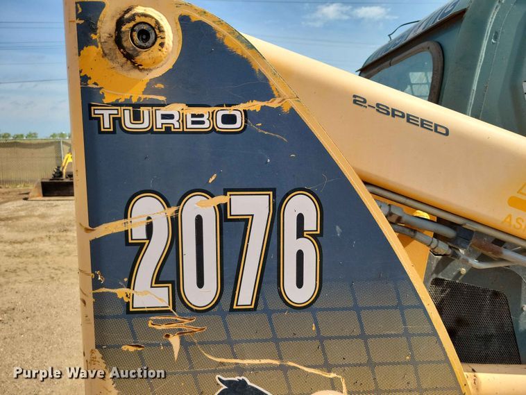image for item EE1107 2007 Mustang 2076 skid steer loader