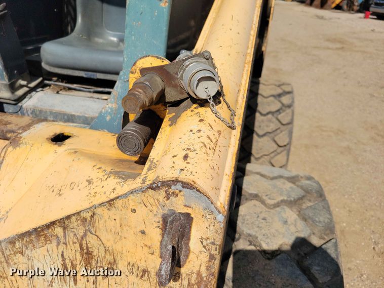 image for item EE1107 2007 Mustang 2076 skid steer loader