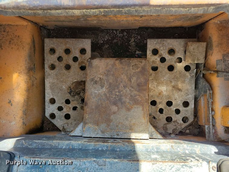 image for item EE1107 2007 Mustang 2076 skid steer loader