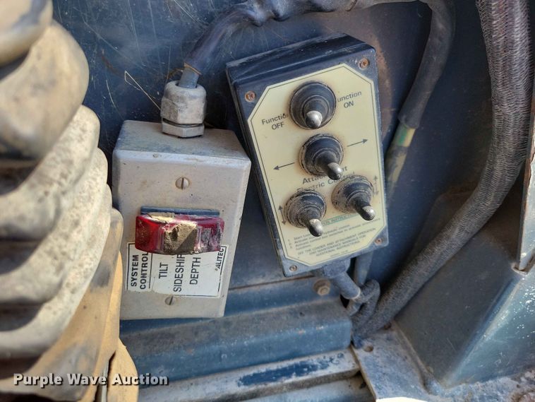 image for item EE1107 2007 Mustang 2076 skid steer loader