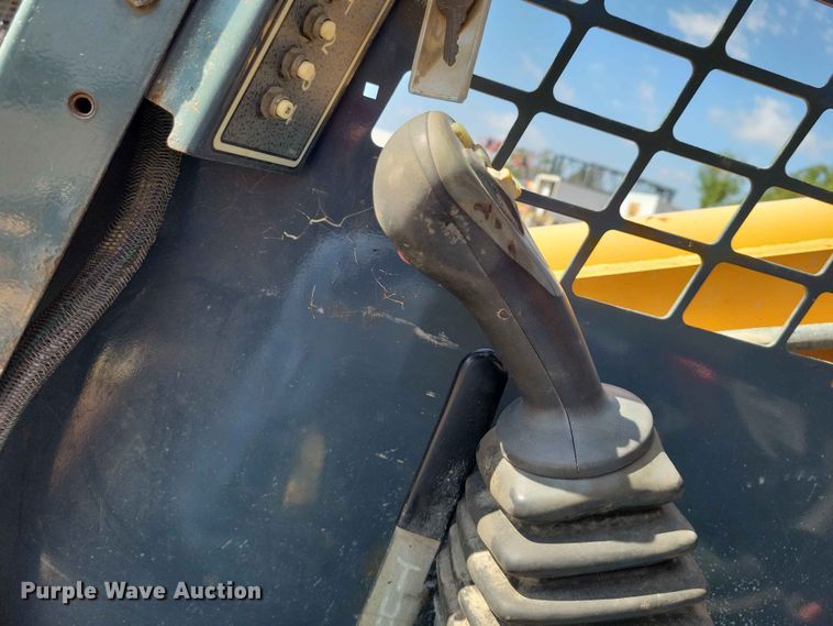 image for item EE1107 2007 Mustang 2076 skid steer loader