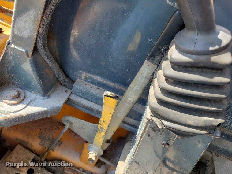 image for item EE1107 2007 Mustang 2076 skid steer loader