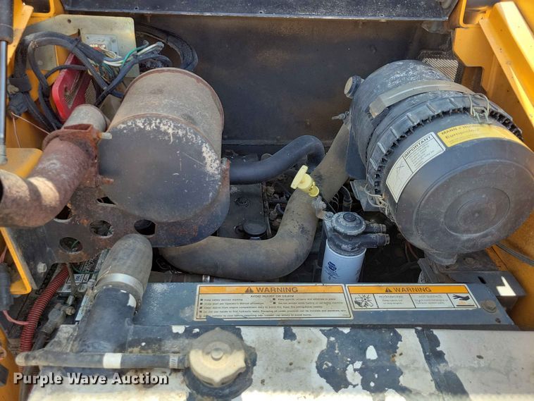 image for item EE1107 2007 Mustang 2076 skid steer loader