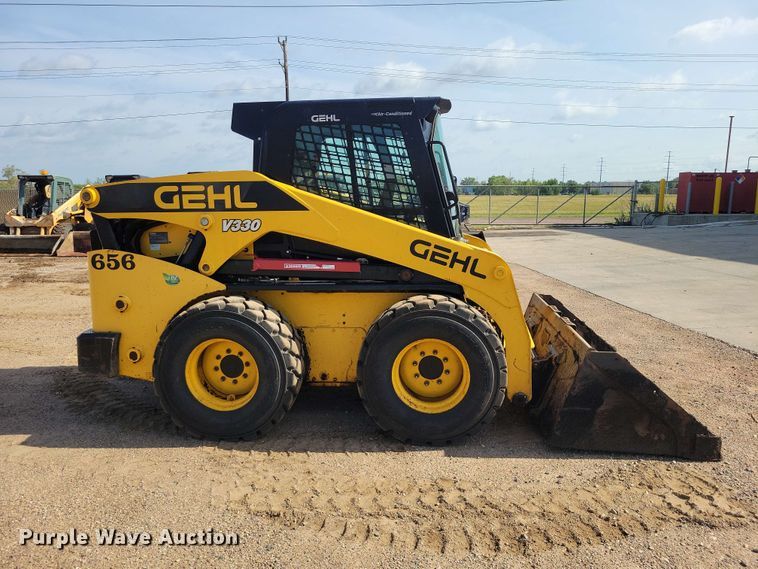 image for item EE1108 2019 Gehl V330 skid steer loader