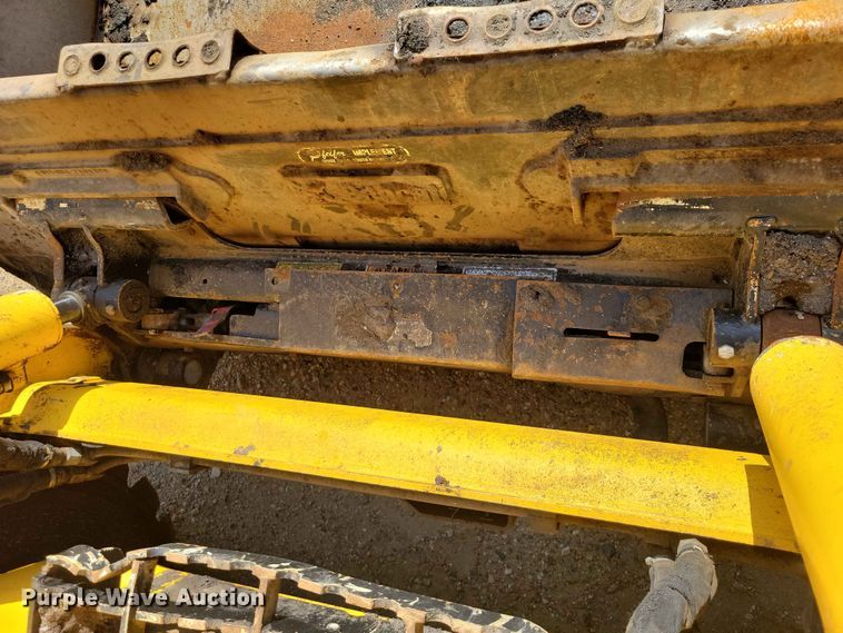 image for item EE1108 2019 Gehl V330 skid steer loader