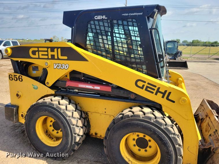 image for item EE1108 2019 Gehl V330 skid steer loader