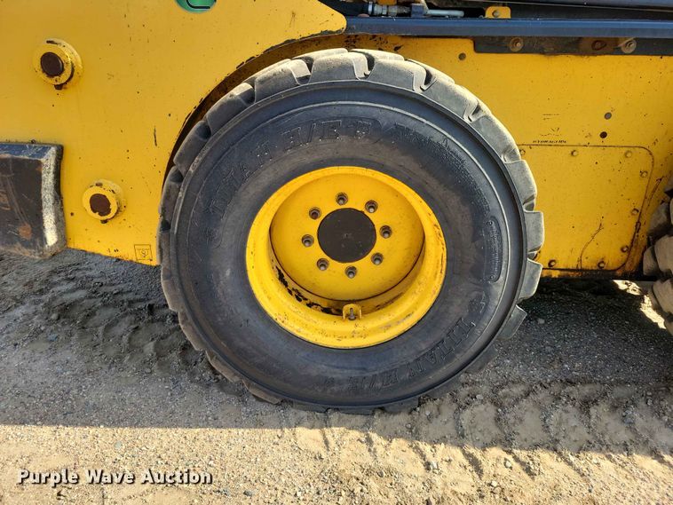 image for item EE1108 2019 Gehl V330 skid steer loader