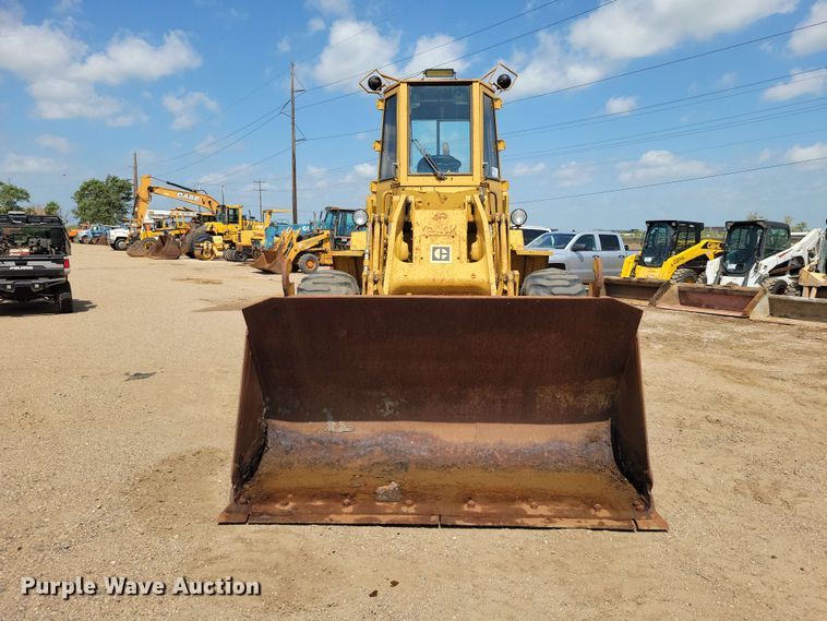 image for item EE1110 1984 Caterpillar 930 wheel loader