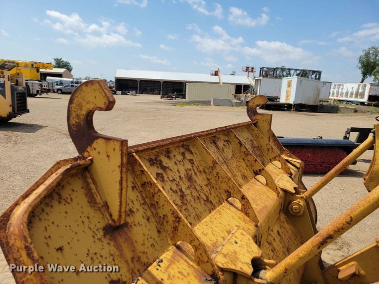 image for item EE1110 1984 Caterpillar 930 wheel loader