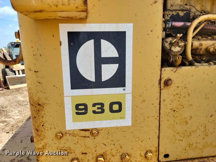 image for item EE1110 1984 Caterpillar 930 wheel loader