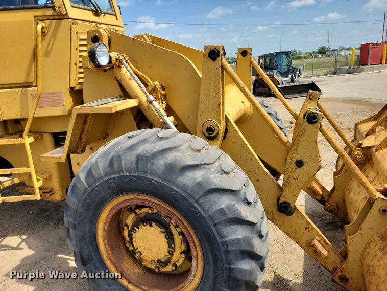 image for item EE1110 1984 Caterpillar 930 wheel loader