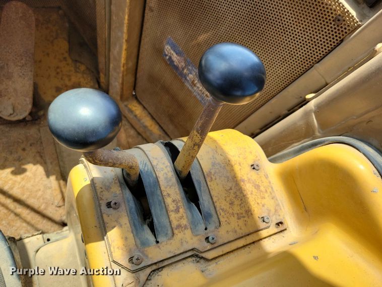 image for item EE1110 1984 Caterpillar 930 wheel loader