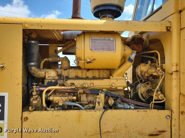 image for item EE1110 1984 Caterpillar 930 wheel loader