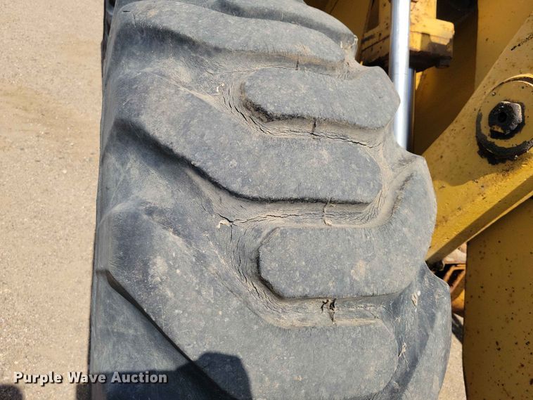 image for item EE1110 1984 Caterpillar 930 wheel loader