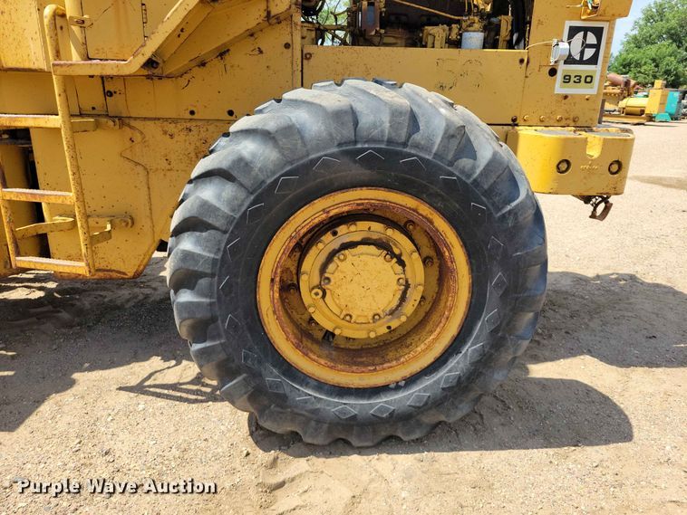 image for item EE1110 1984 Caterpillar 930 wheel loader