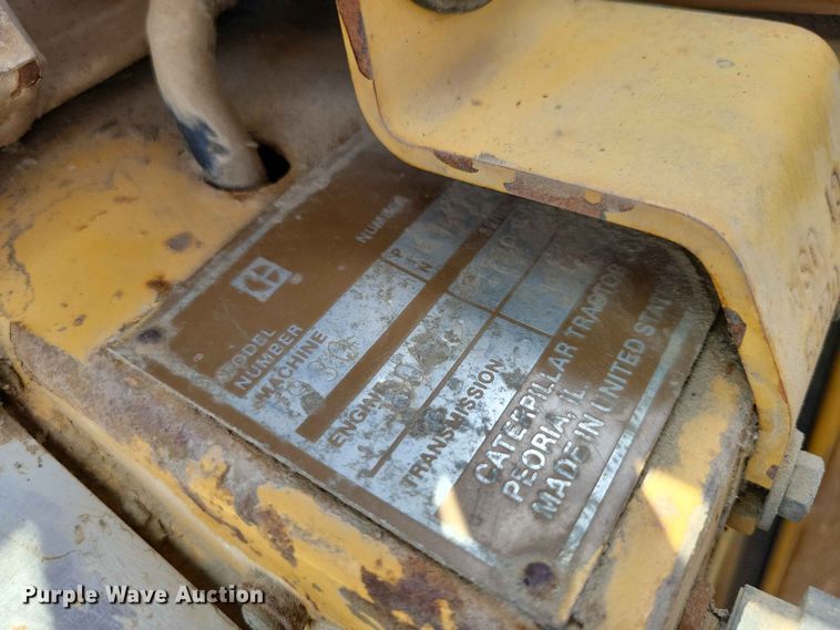 image for item EE1110 1984 Caterpillar 930 wheel loader