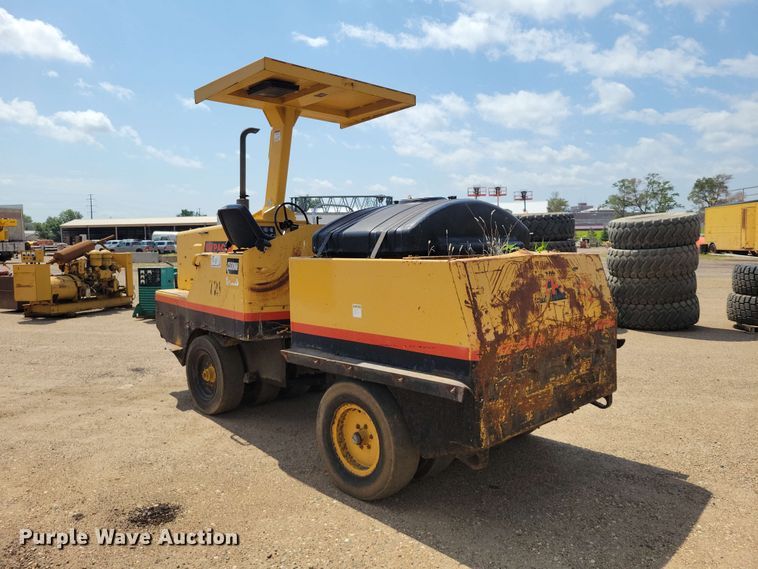 image for item EE1111 Hypac C530AH pneumatic roller