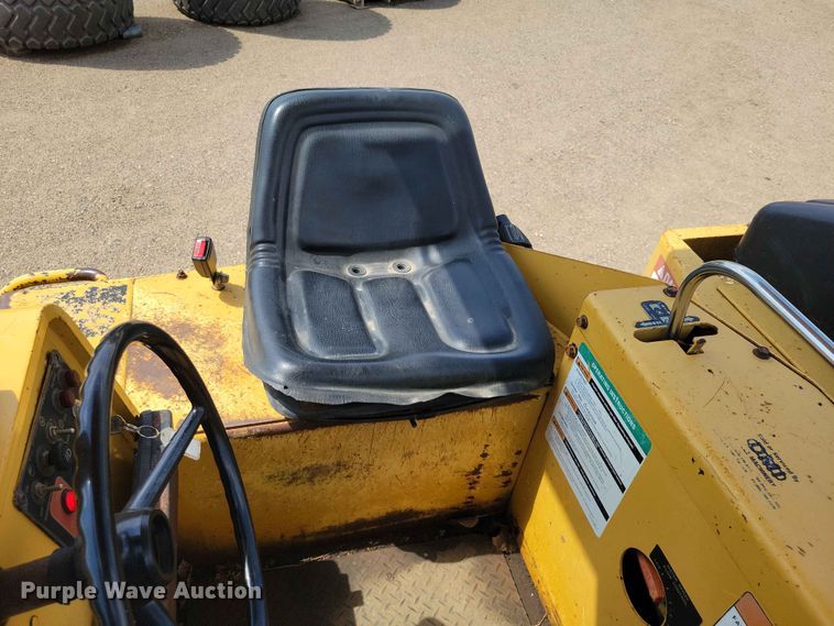 image for item EE1111 Hypac C530AH pneumatic roller