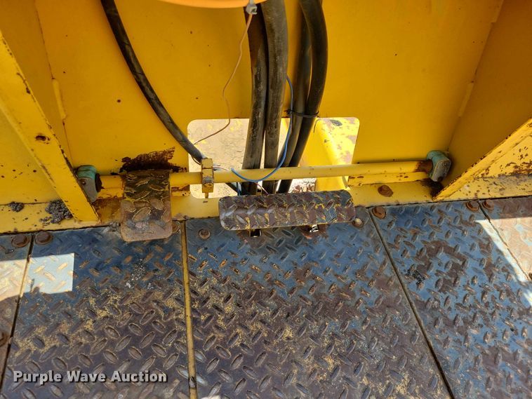 image for item EE1114 1988 Bomag BW12R pneumatic roller