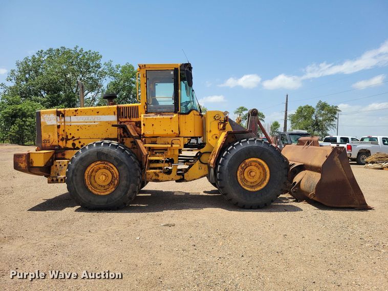 image for item EE1117 1999 Volvo L120C wheel loader