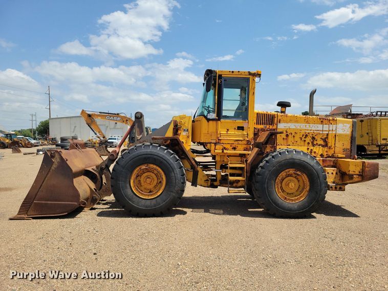 image for item EE1117 1999 Volvo L120C wheel loader