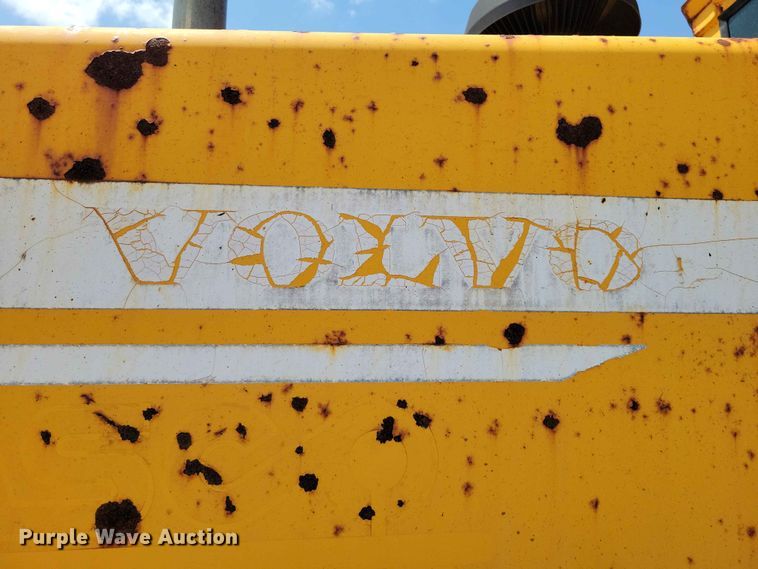 image for item EE1117 1999 Volvo L120C wheel loader