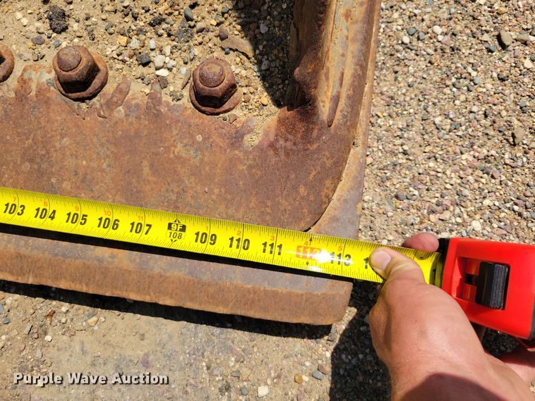 image for item EE1117 1999 Volvo L120C wheel loader