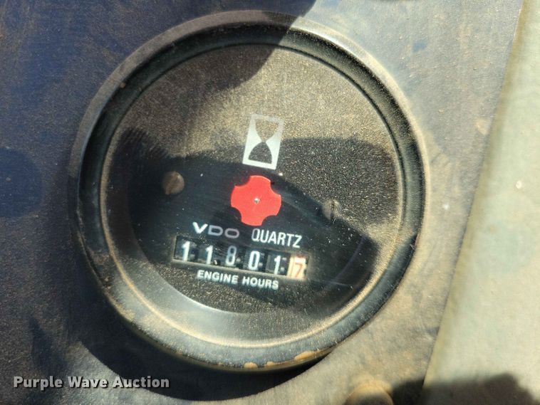 image for item EE1117 1999 Volvo L120C wheel loader
