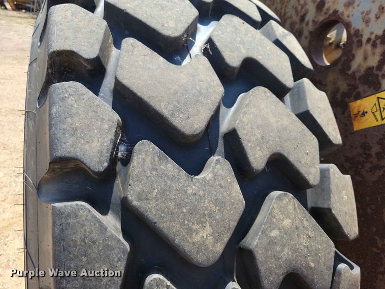 image for item EE1117 1999 Volvo L120C wheel loader