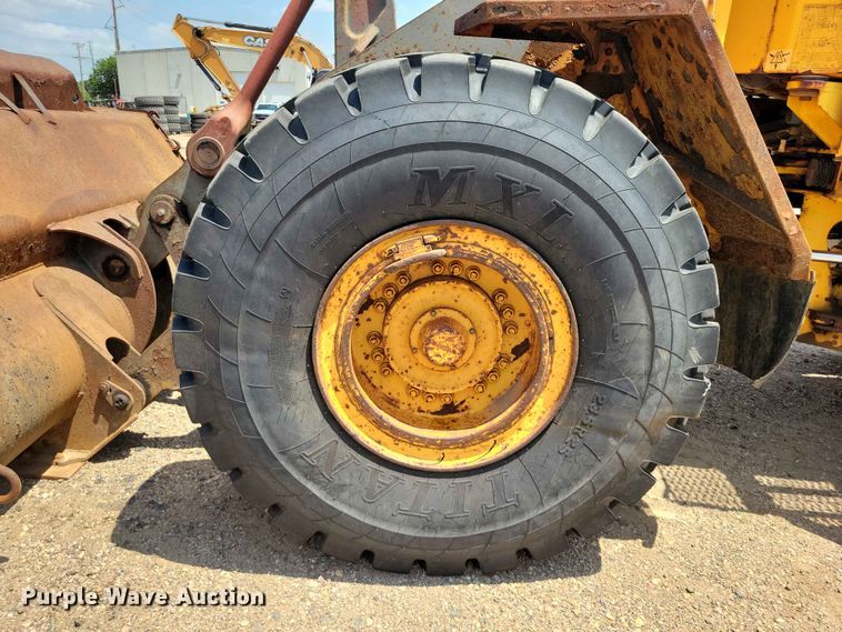image for item EE1117 1999 Volvo L120C wheel loader