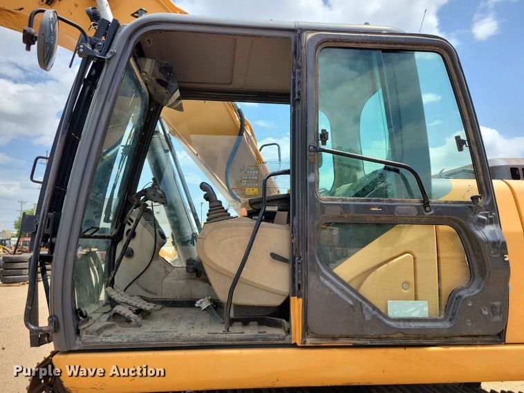 image for item EE1118 2012 Case CX210C excavator