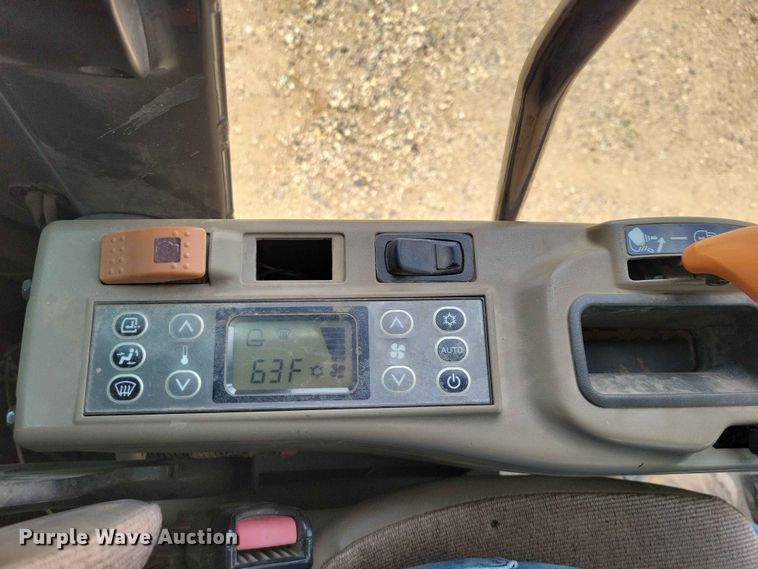 image for item EE1118 2012 Case CX210C excavator