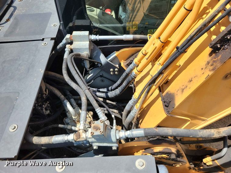image for item EE1118 2012 Case CX210C excavator