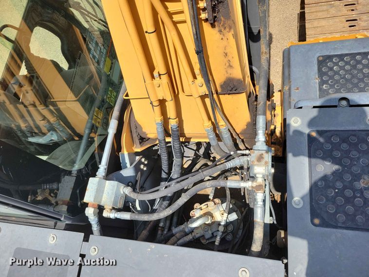 image for item EE1118 2012 Case CX210C excavator