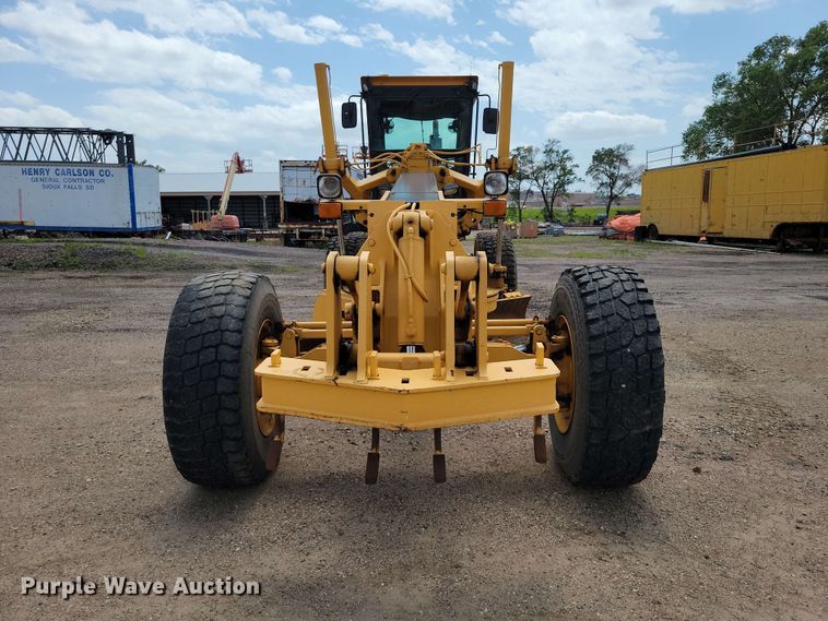 image for item EE1119 2005 John Deere 670CH Series II motor grader