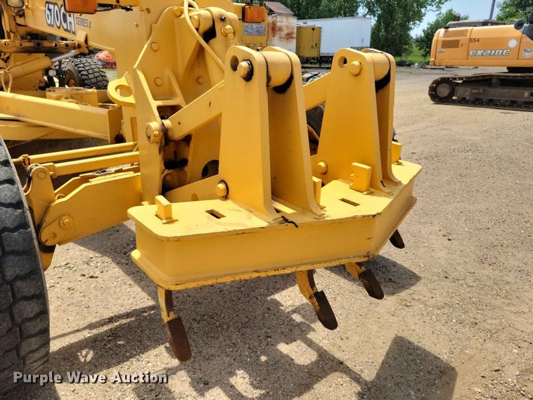 image for item EE1119 2005 John Deere 670CH Series II motor grader
