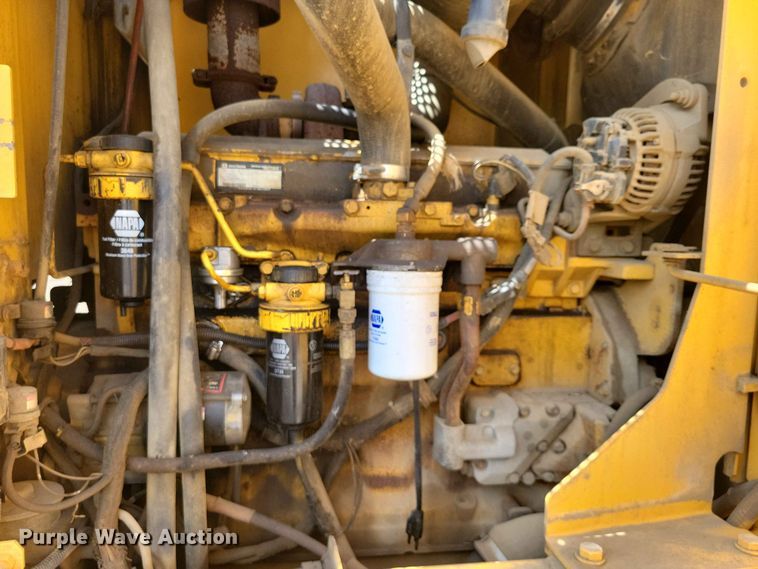 image for item EE1119 2005 John Deere 670CH Series II motor grader
