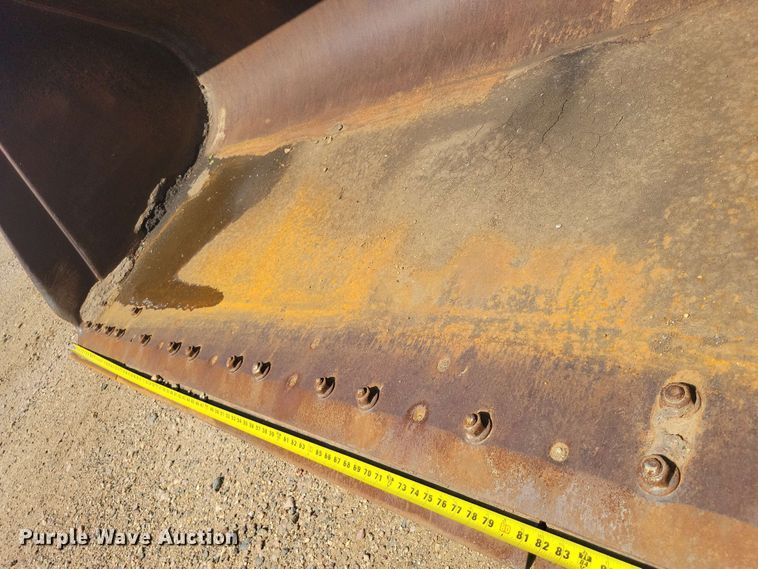 image for item EE1120 2010 Volvo L90F 