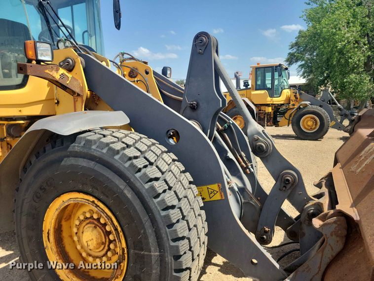 image for item EE1120 2010 Volvo L90F 